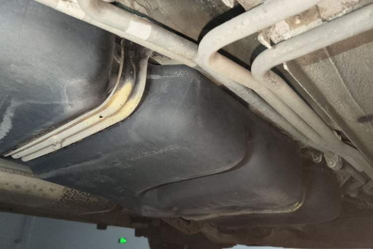 Used Mercedes-Benz Vito 2016 2.0T Business Edition Chassis Rear Left