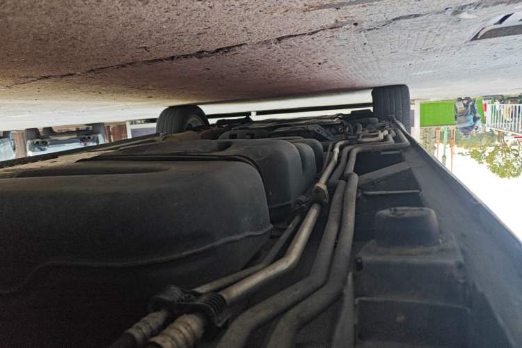 Used Mercedes-Benz Vito 2016 2.0T Elite Version 9-seater Chassis Rear Left
