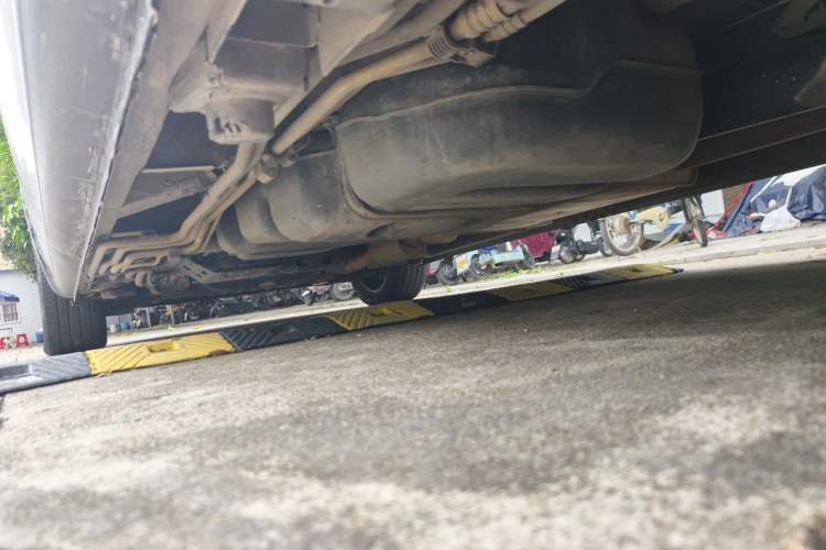 Used Mercedes-Benz Vito 2016 2.0T Elite Edition Chassis Rear Left