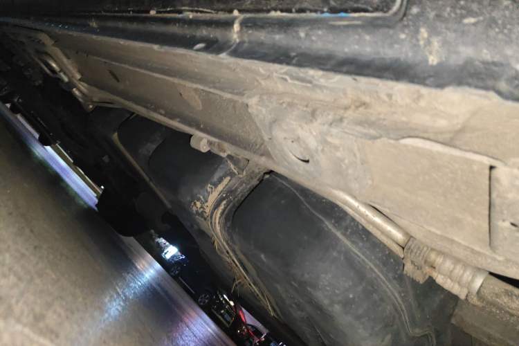 Used Mercedes-Benz Vito 2016 2.0T Business Edition Chassis Rear Left