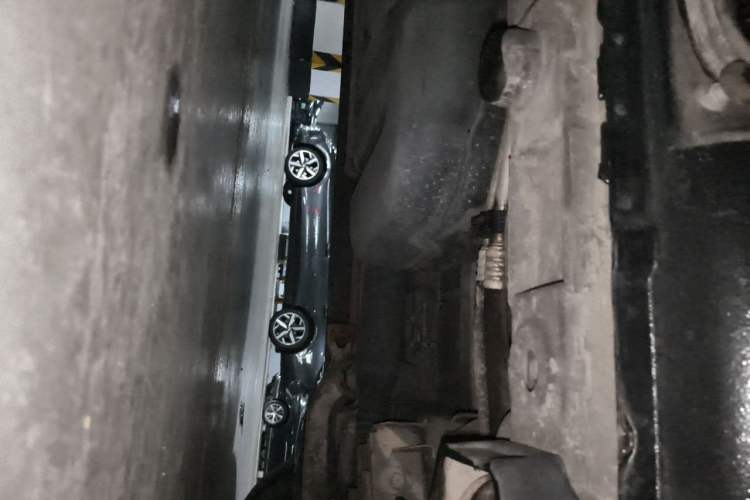 Used Mercedes-Benz Vito 2016 2.0T Business Edition Chassis Rear Left