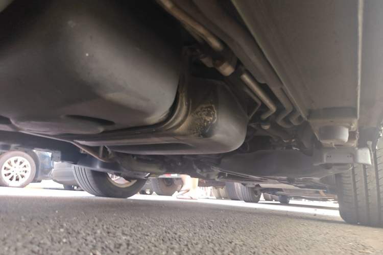 Used Mercedes-Benz Vito 2016 2.0T Business Edition Chassis Rear Left