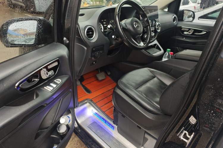 Used Mercedes-Benz Vito 2016 2.0T Business Edition Driver Seat