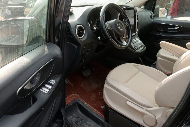 Used Mercedes-Benz Vito 2016 2.0T Business Edition Driver Seat