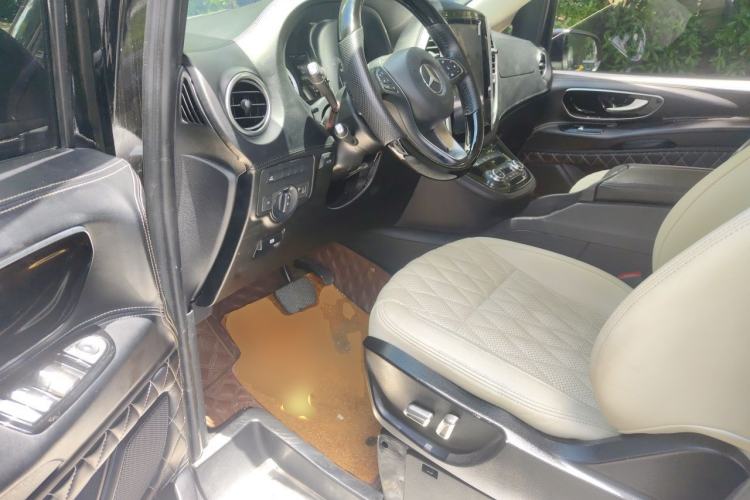 Used Mercedes-Benz Vito 2016 2.0T Business Edition Driver Seat