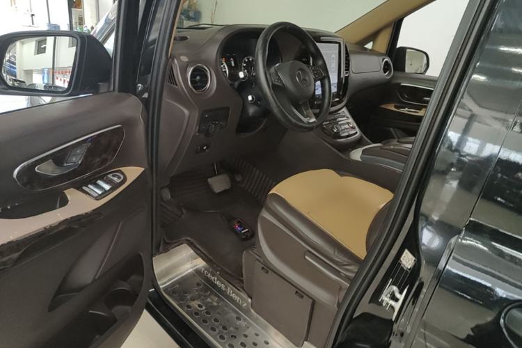 Used Mercedes-Benz Vito 2016 2.0T Business Edition Driver Seat