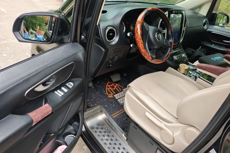 Used Mercedes-Benz Vito 2016 2.0T Business Edition Driver Seat