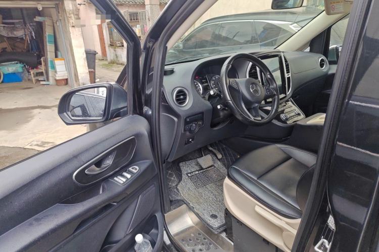 Used Mercedes-Benz Vito 2016 2.0T Business Edition Driver Seat