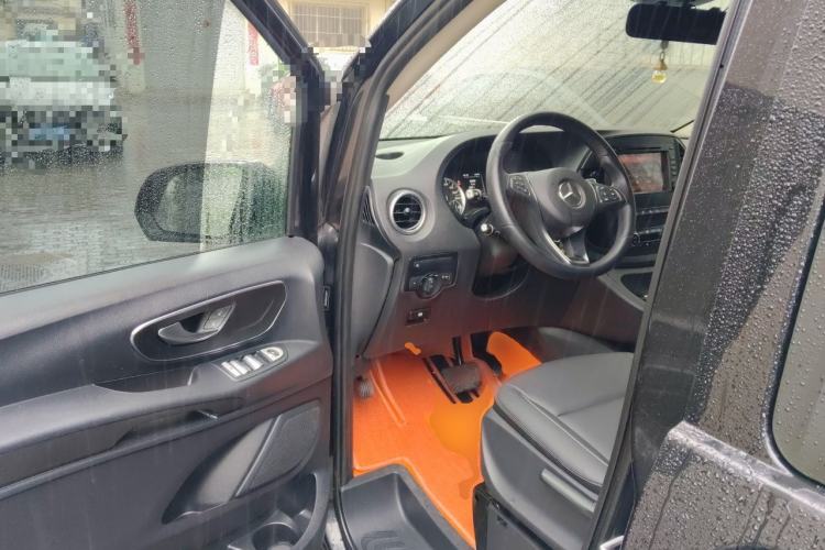Used Mercedes-Benz Vito 2016 2.0T Business Edition Driver Seat