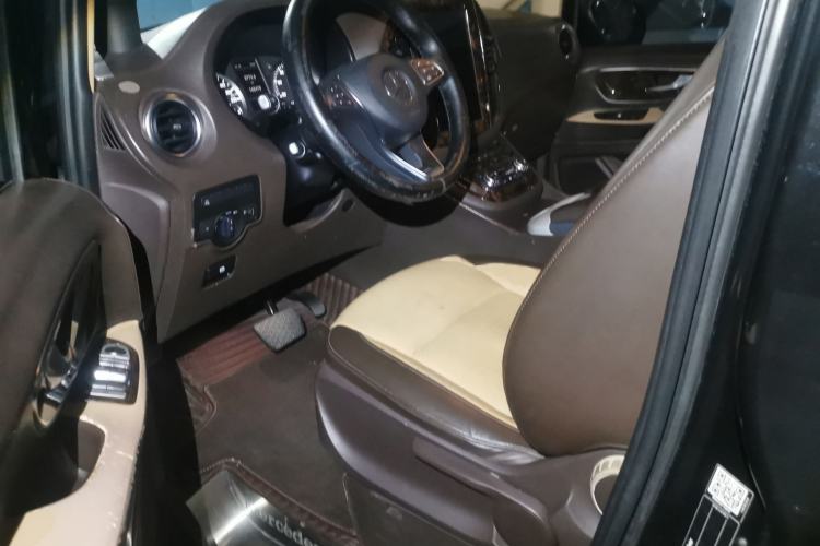 Used Mercedes-Benz Vito 2016 2.0T Business Edition Driver Seat