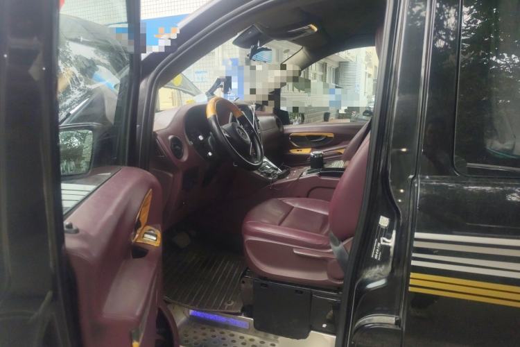 Used Mercedes-Benz Vito 2016 2.0T Elite Edition Driver Seat
