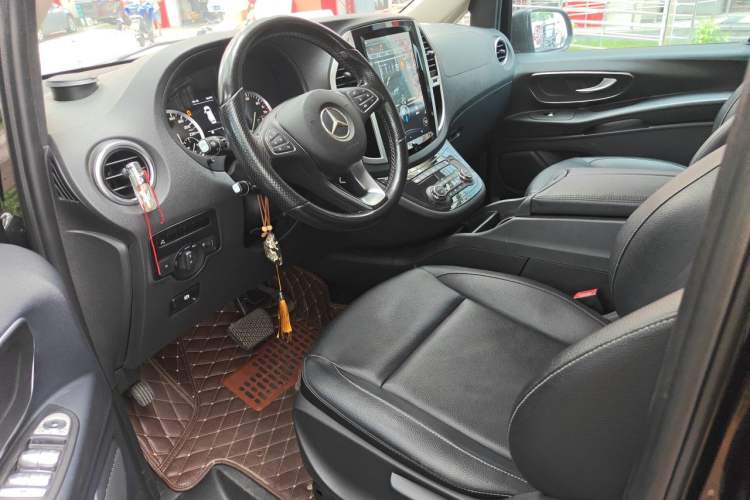 Used Mercedes-Benz Vito 2016 2.0T Business Edition Driver Seat