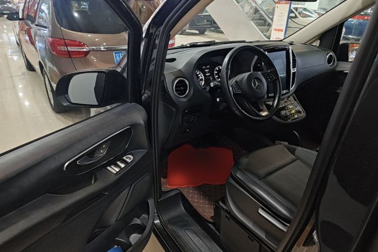 Used Mercedes-Benz Vito 2016 2.0T Business Edition Driver Seat