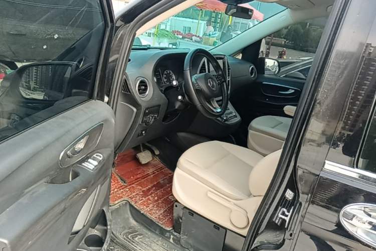 Used Mercedes-Benz Vito 2016 2.0T Business Edition Driver Seat