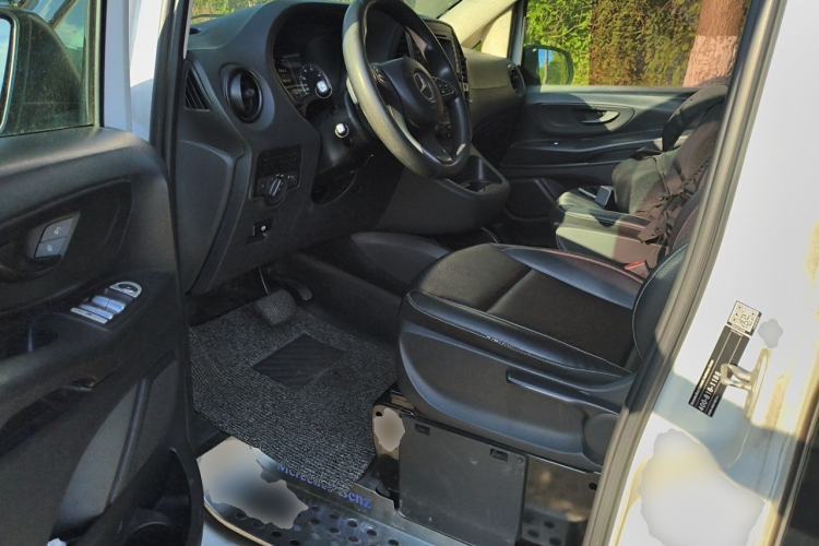 Used Mercedes-Benz Vito 2016 2.0T Elite Version 9-seater Driver Seat