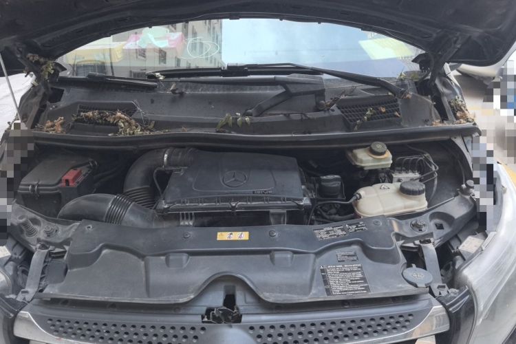 Used Mercedes-Benz Vito  Engine Bay
