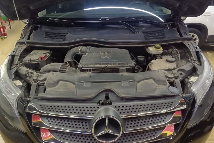 Used Mercedes-Benz Vito 2016 2.0T Elite Edition Engine Bay