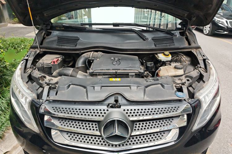 Used Mercedes-Benz Vito 2016 2.0T Elite Edition Engine Bay