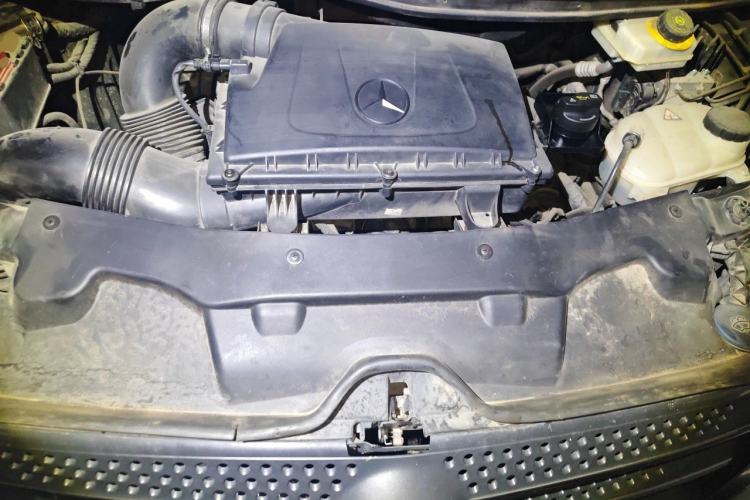 Used Mercedes-Benz Vito 2016 2.0T Elite Edition Engine Bay