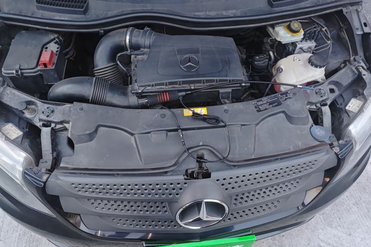 Used Mercedes-Benz Vito 2016 2.0T Elite Version 9-seater Engine Bay