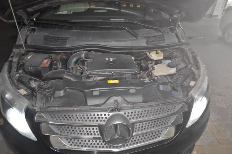 Used Mercedes-Benz Vito 2016 2.0T Elite Edition Engine Bay