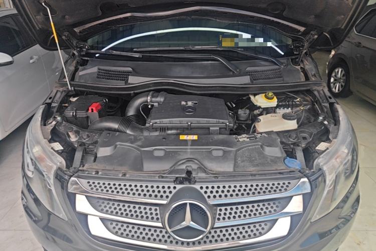 Used Mercedes-Benz Vito 2016 2.0T Elite Edition Engine Bay