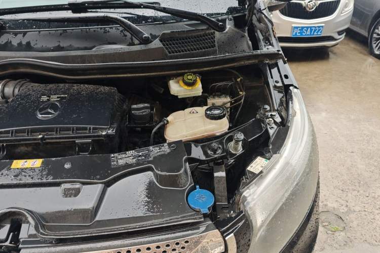 Used Mercedes-Benz Vito 2016 2.0T Business Edition Engine Bay Left