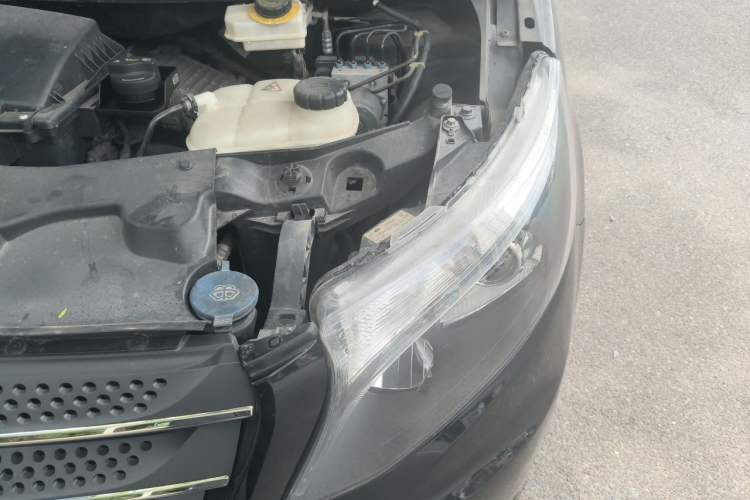 Used Mercedes-Benz Vito 2016 2.0T Business Edition Engine Bay Left