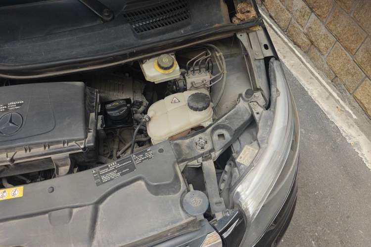Used Mercedes-Benz Vito 2016 2.0T Business Edition Engine Bay Left