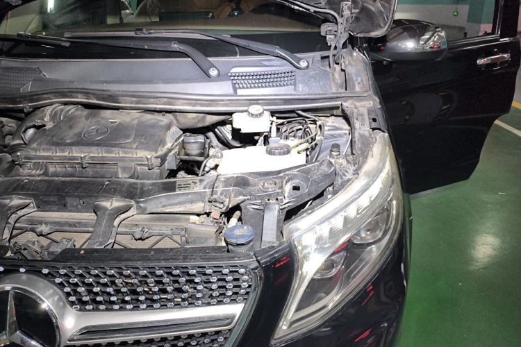 Used Mercedes-Benz Vito 2016 2.0T Business Edition Engine Bay Left