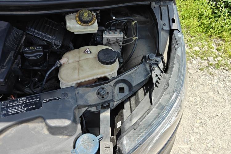 Used Mercedes-Benz Vito 2016 2.0T Business Edition Engine Bay Left