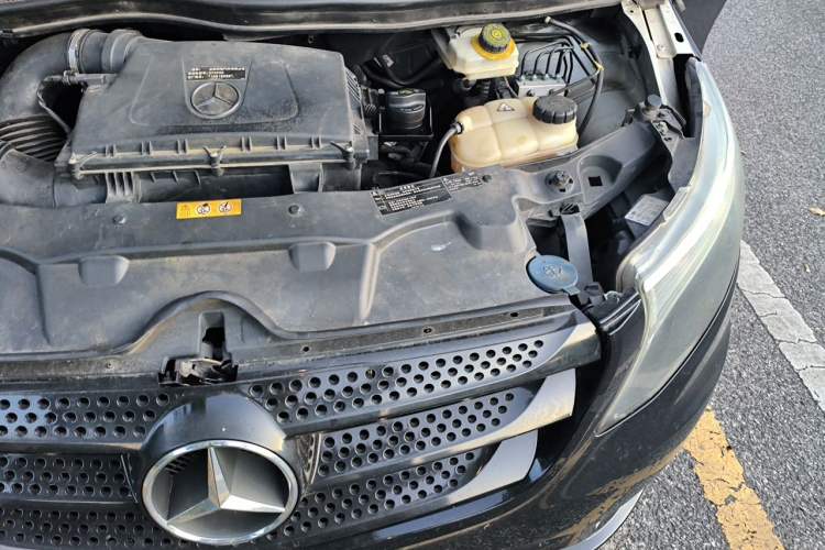 Used Mercedes-Benz Vito 2016 2.0T Elite Version 9-seater Engine Bay Left