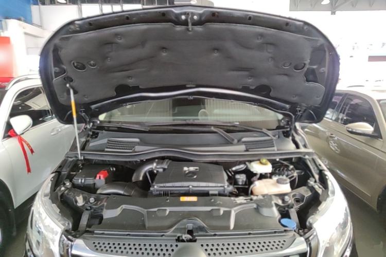Used Mercedes-Benz Vito 2016 2.0T Business Edition Engine Bay