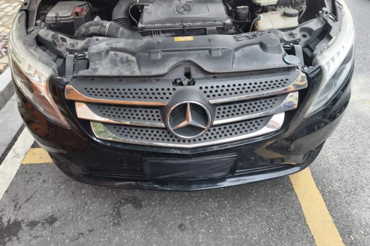 Used Mercedes-Benz Vito 2016 2.0T Business Edition Engine Bay
