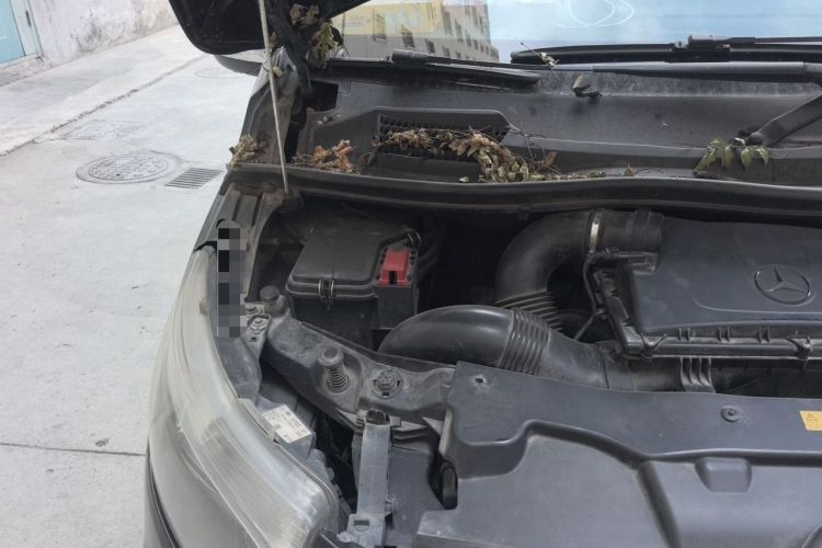 Used Mercedes-Benz Vito  Engine Bay Right