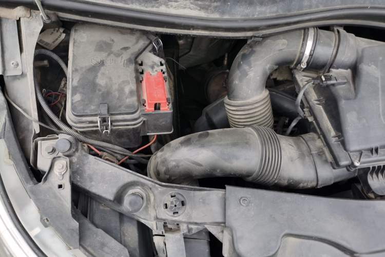 Used Mercedes-Benz Vito 2016 2.0T Business Edition Engine Bay Right