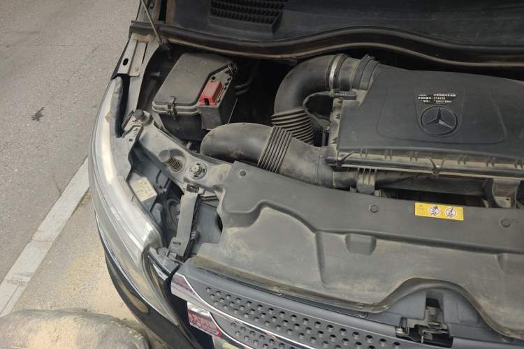 Used Mercedes-Benz Vito 2016 2.0T Business Edition Engine Bay Right