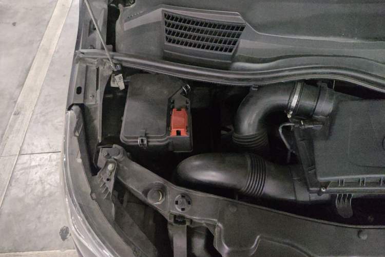 Used Mercedes-Benz Vito 2016 2.0T Elite Edition Engine Bay Right