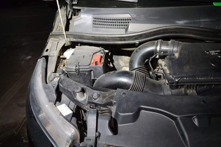 Used Mercedes-Benz Vito 2016 2.0T Business Edition Engine Bay Right