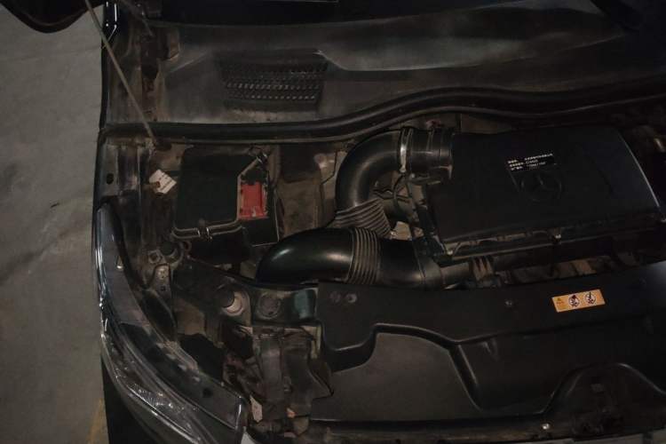 Used Mercedes-Benz Vito 2016 2.0T Business Edition Engine Bay Right