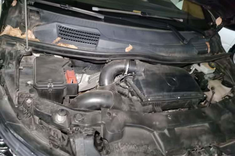 Used Mercedes-Benz Vito 2016 2.0T Elite Version 9-seater Engine Bay Right