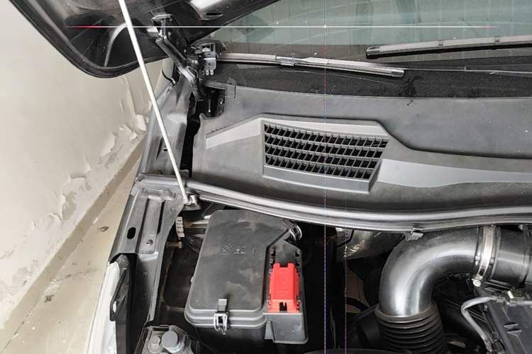Used Mercedes-Benz Vito 2016 2.0T Elite Edition Engine Bay Right