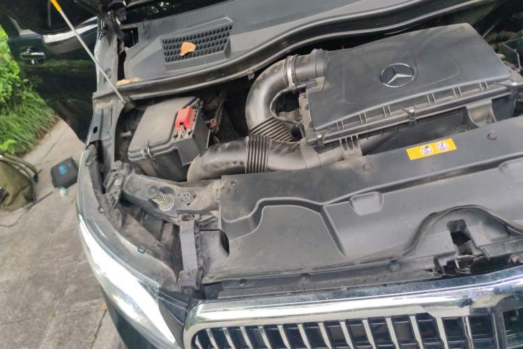 Used Mercedes-Benz Vito  Engine Bay Right