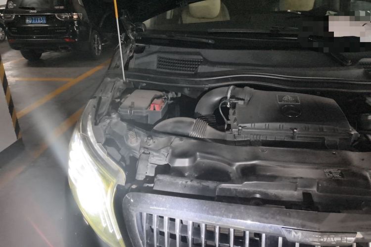 Used Mercedes-Benz Vito 2016 2.0T Business Edition Engine Bay Right