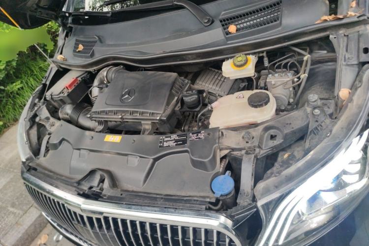 Used Mercedes-Benz Vito  Engine Bay