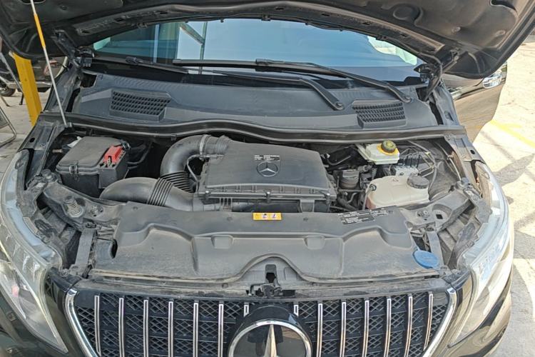 Used Mercedes-Benz Vito 2016 2.0T Elite Edition Engine Bay