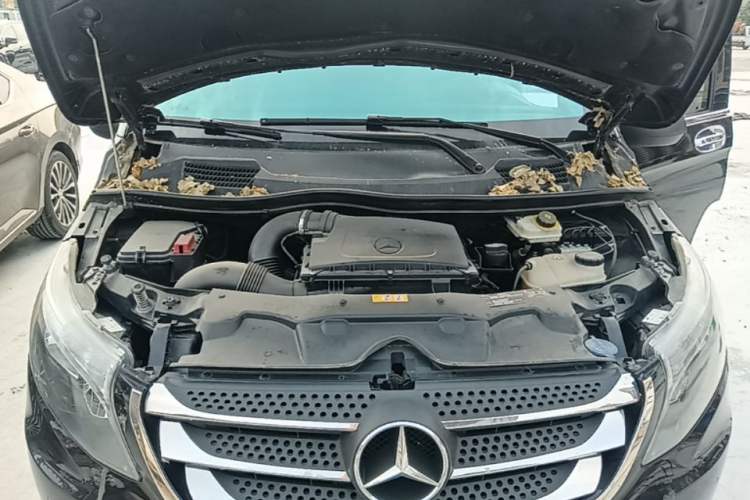 Used Mercedes-Benz Vito 2016 2.0T Business Edition Engine Bay