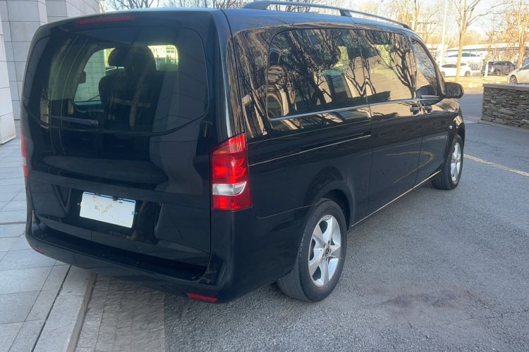 Used Mercedes-Benz Vito 2016 2.0T Elite Edition Exterior 3