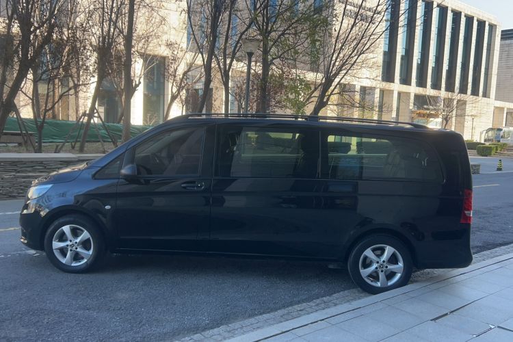 Used Mercedes-Benz Vito 2016 2.0T Elite Edition Exterior 5
