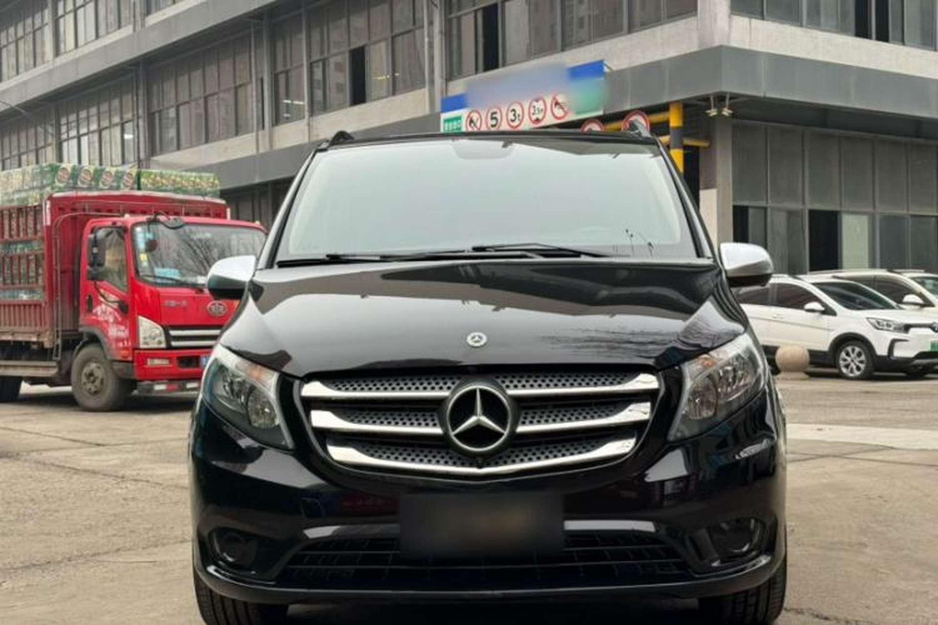 Used Mercedes-Benz Vito 2016 2.0T Elite Edition Exterior 6
